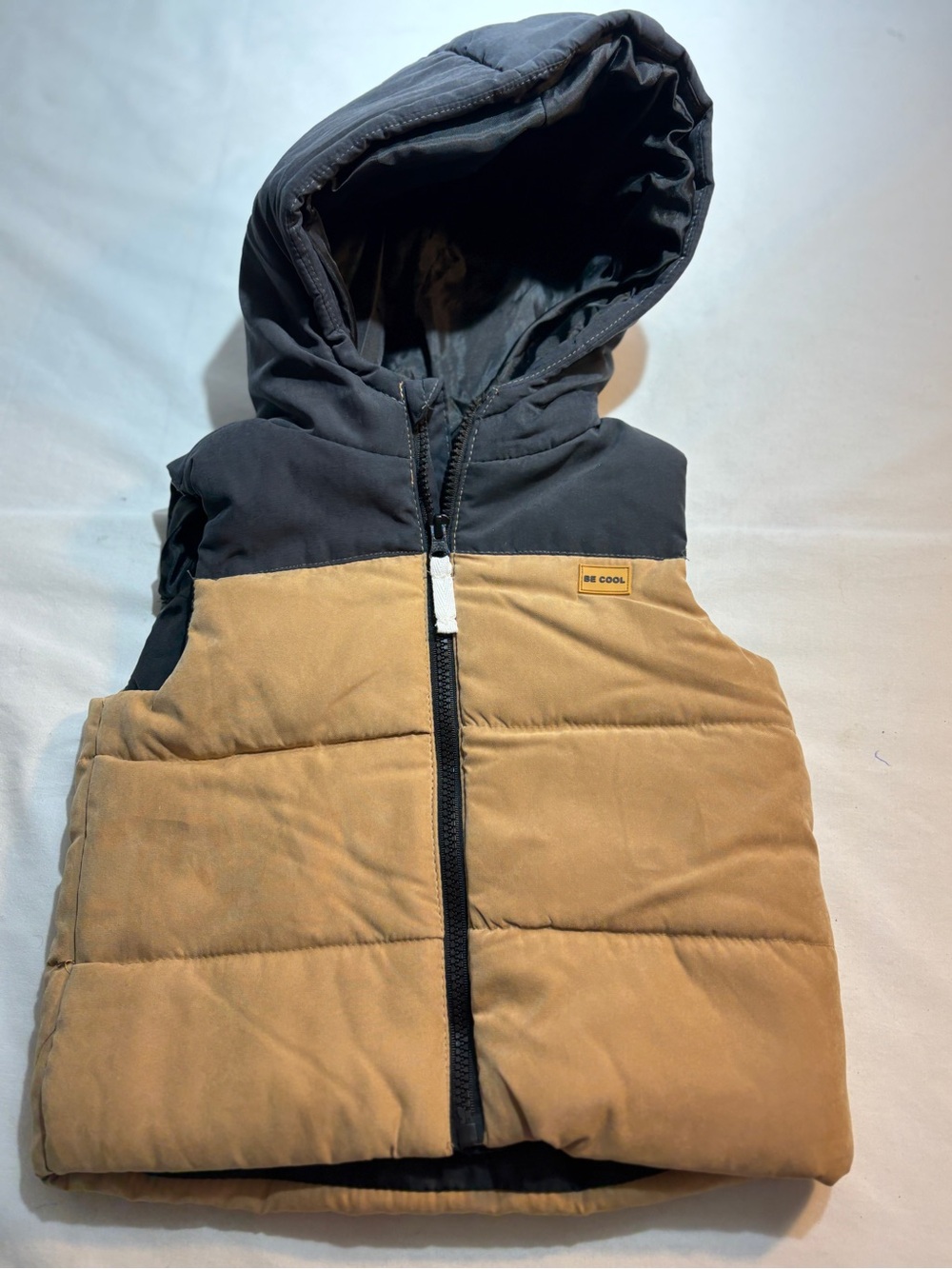 Little Lad Be Cool Kids' Two-Tone Hooded Puffer Vest in Black and Tan Sz 3T